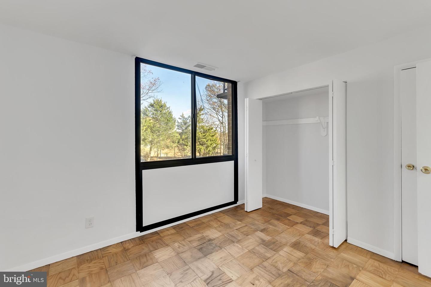 523 N ARMISTEAD ST #102, ALEXANDRIA, Virginia 22312, 2 Bedrooms Bedrooms, ,1 BathroomBathrooms,Residential,For sale,523 N ARMISTEAD ST #102,VAAX2046206 MLS # VAAX2046206