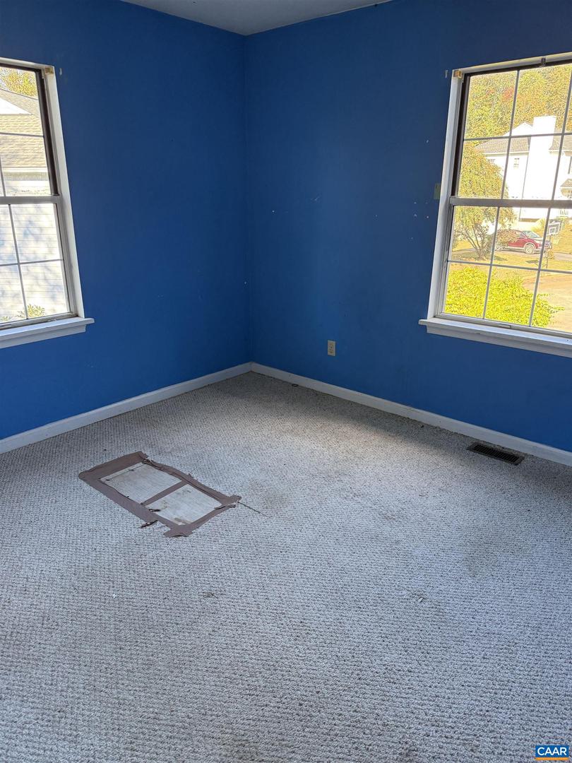 2307 FINCH CT, CHARLOTTESVILLE, Virginia 22911, 3 Bedrooms Bedrooms, ,2 BathroomsBathrooms,Residential,For sale,2307 FINCH CT,665861 MLS # 665861 2307 FINCH CT, CHARLOTTESVILLE, Virginia 22911, 3 Bedrooms Bedrooms, ,2 BathroomsBathrooms,Residential,For sale,2307 FINCH CT,665861 MLS # 665861