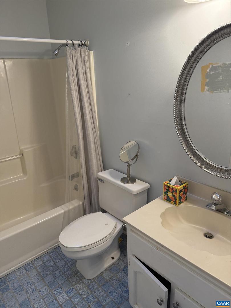 2307 FINCH CT, CHARLOTTESVILLE, Virginia 22911, 3 Bedrooms Bedrooms, ,2 BathroomsBathrooms,Residential,For sale,2307 FINCH CT,665861 MLS # 665861 2307 FINCH CT, CHARLOTTESVILLE, Virginia 22911, 3 Bedrooms Bedrooms, ,2 BathroomsBathrooms,Residential,For sale,2307 FINCH CT,665861 MLS # 665861