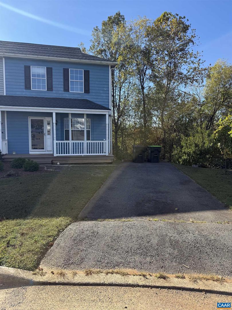 2307 FINCH CT, CHARLOTTESVILLE, Virginia 22911, 3 Bedrooms Bedrooms, ,2 BathroomsBathrooms,Residential,For sale,2307 FINCH CT,665861 MLS # 665861 2307 FINCH CT, CHARLOTTESVILLE, Virginia 22911, 3 Bedrooms Bedrooms, ,2 BathroomsBathrooms,Residential,For sale,2307 FINCH CT,665861 MLS # 665861