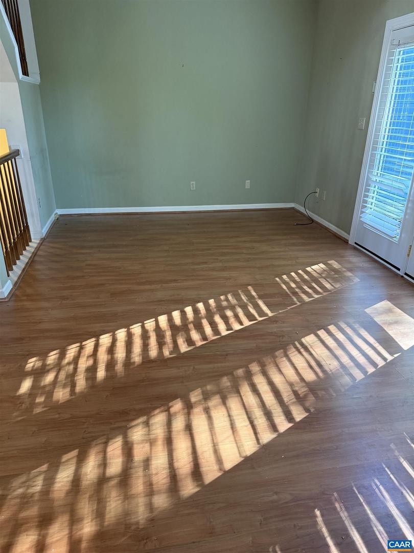 2307 FINCH CT, CHARLOTTESVILLE, Virginia 22911, 3 Bedrooms Bedrooms, ,2 BathroomsBathrooms,Residential,For sale,2307 FINCH CT,665861 MLS # 665861 2307 FINCH CT, CHARLOTTESVILLE, Virginia 22911, 3 Bedrooms Bedrooms, ,2 BathroomsBathrooms,Residential,For sale,2307 FINCH CT,665861 MLS # 665861