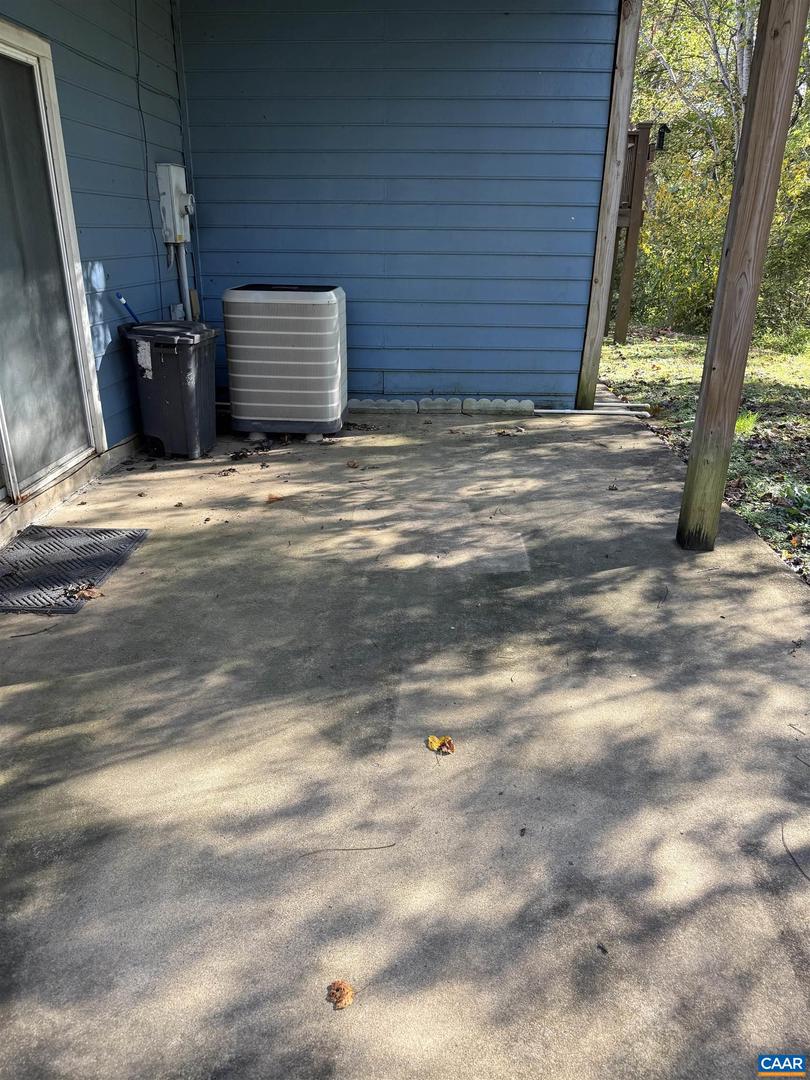 2307 FINCH CT, CHARLOTTESVILLE, Virginia 22911, 3 Bedrooms Bedrooms, ,2 BathroomsBathrooms,Residential,For sale,2307 FINCH CT,665861 MLS # 665861 2307 FINCH CT, CHARLOTTESVILLE, Virginia 22911, 3 Bedrooms Bedrooms, ,2 BathroomsBathrooms,Residential,For sale,2307 FINCH CT,665861 MLS # 665861