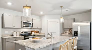 17 RIVER OAK DR, STAUNTON, Virginia 24401, 4 Bedrooms Bedrooms, ,2 BathroomsBathrooms,Residential,17 RIVER OAK DR,666237 MLS # 666237