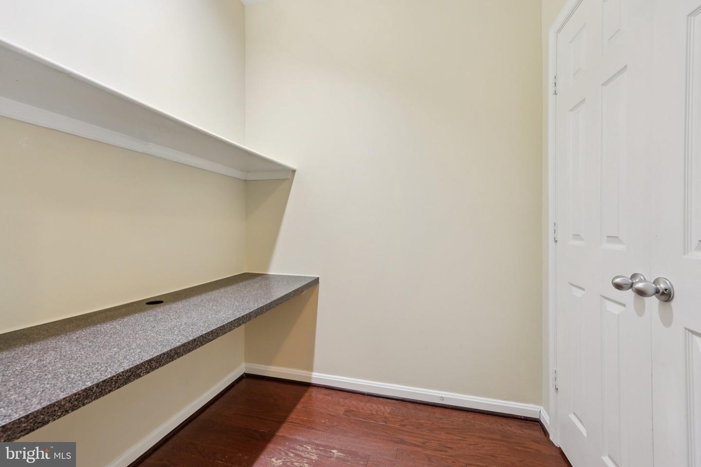 11355 ARISTOTLE DR #8-313, FAIRFAX, Virginia 22030, 2 Bedrooms Bedrooms, ,2 BathroomsBathrooms,Residential,For sale,11355 ARISTOTLE DR #8-313,VAFX2261694 MLS # VAFX2261694