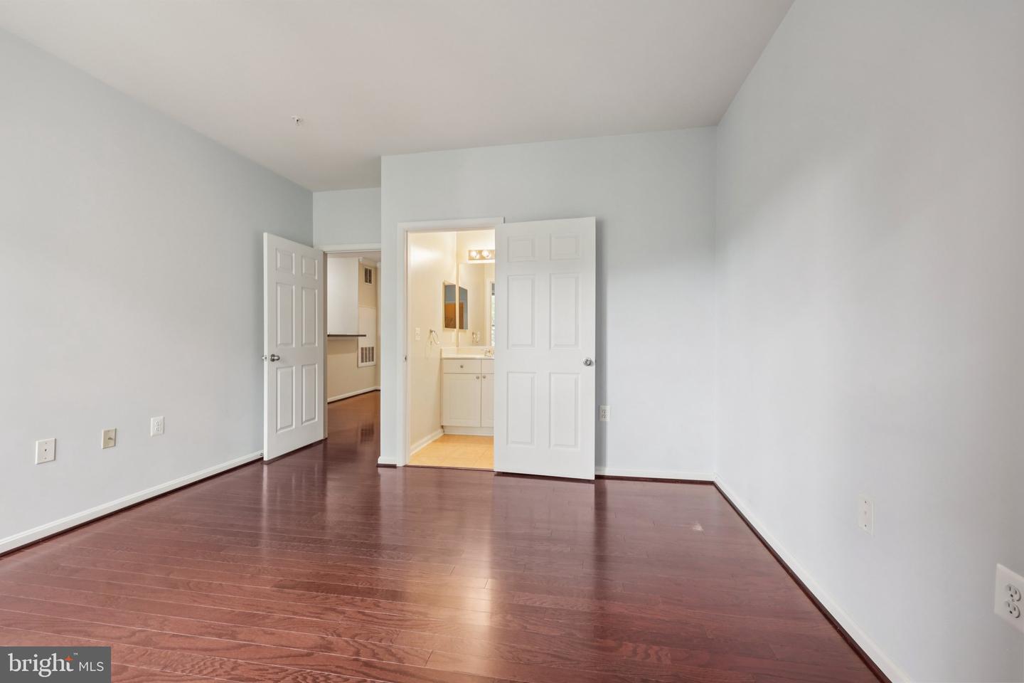 11355 ARISTOTLE DR #8-313, FAIRFAX, Virginia 22030, 2 Bedrooms Bedrooms, ,2 BathroomsBathrooms,Residential,For sale,11355 ARISTOTLE DR #8-313,VAFX2261694 MLS # VAFX2261694