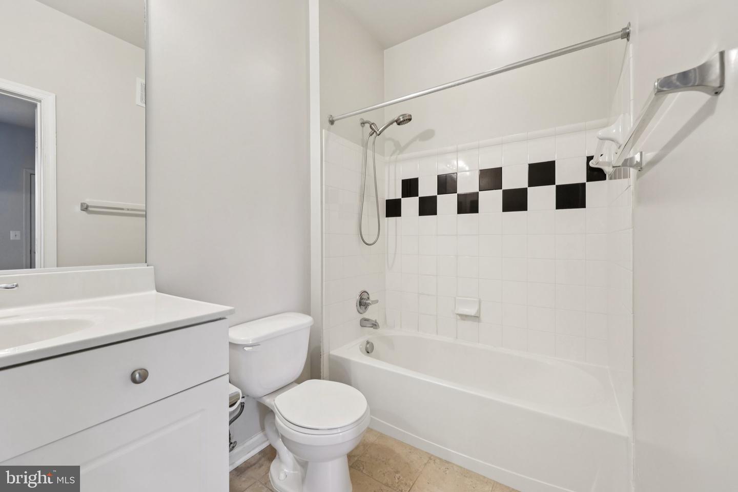 11355 ARISTOTLE DR #8-313, FAIRFAX, Virginia 22030, 2 Bedrooms Bedrooms, ,2 BathroomsBathrooms,Residential,For sale,11355 ARISTOTLE DR #8-313,VAFX2261694 MLS # VAFX2261694