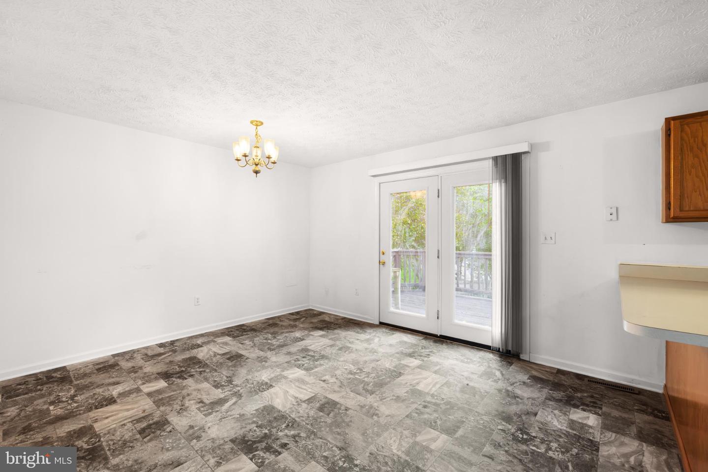 134 CARDINAL LN, WINCHESTER, Virginia 22602, 3 Bedrooms Bedrooms, 6 Rooms Rooms,3 BathroomsBathrooms,Residential,For sale,134 CARDINAL LN,VAFV2036396 MLS # VAFV2036396 134 CARDINAL LN, WINCHESTER, Virginia 22602, 3 Bedrooms Bedrooms, 6 Rooms Rooms,3 BathroomsBathrooms,Residential,For sale,134 CARDINAL LN,VAFV2036396 MLS # VAFV2036396