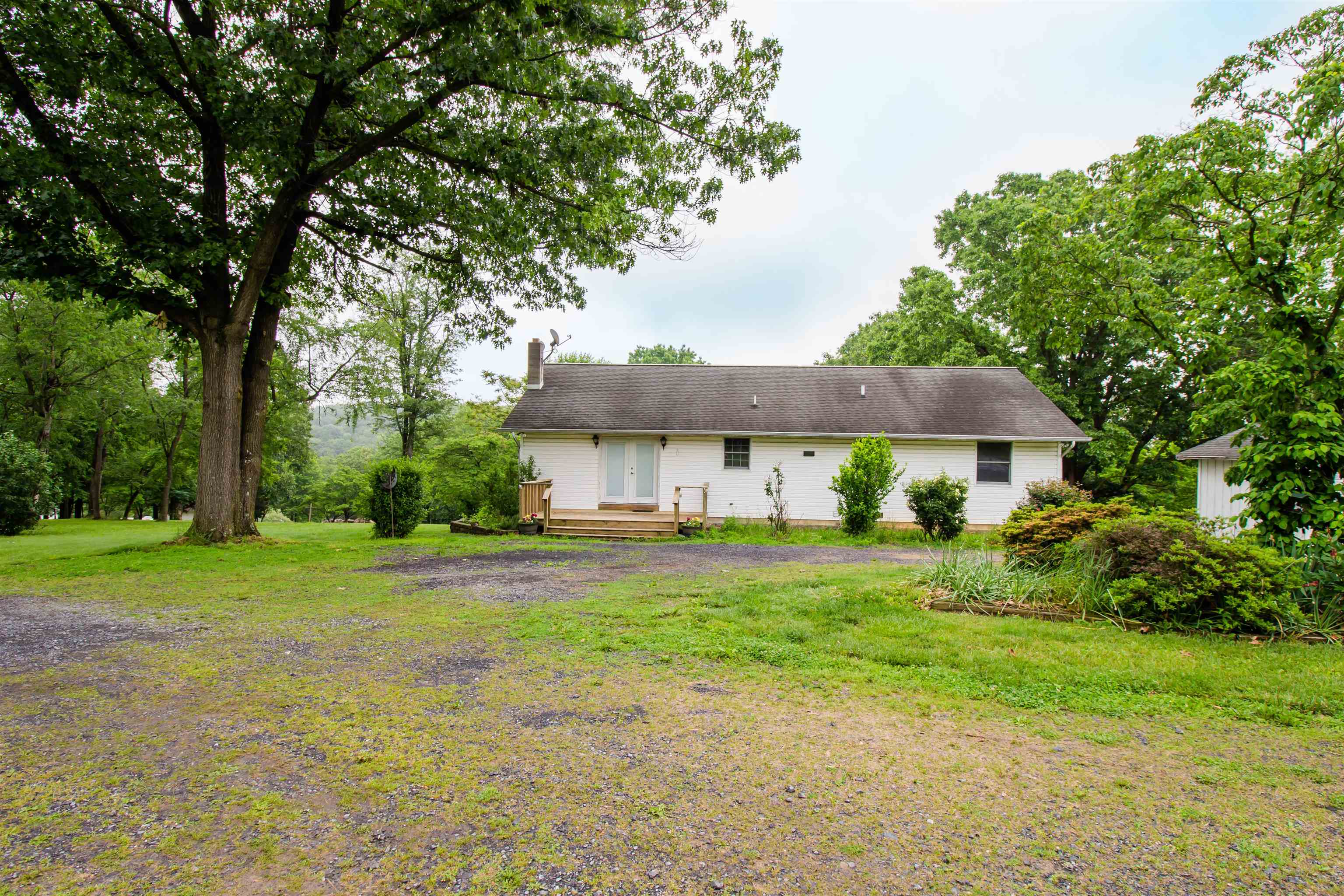 7377 APPLE RIDGE DR, TIMBERVILLE, Virginia 22853, 4 Bedrooms Bedrooms, ,3 BathroomsBathrooms,Residential,7377 APPLE RIDGE DR,665160 MLS # 665160