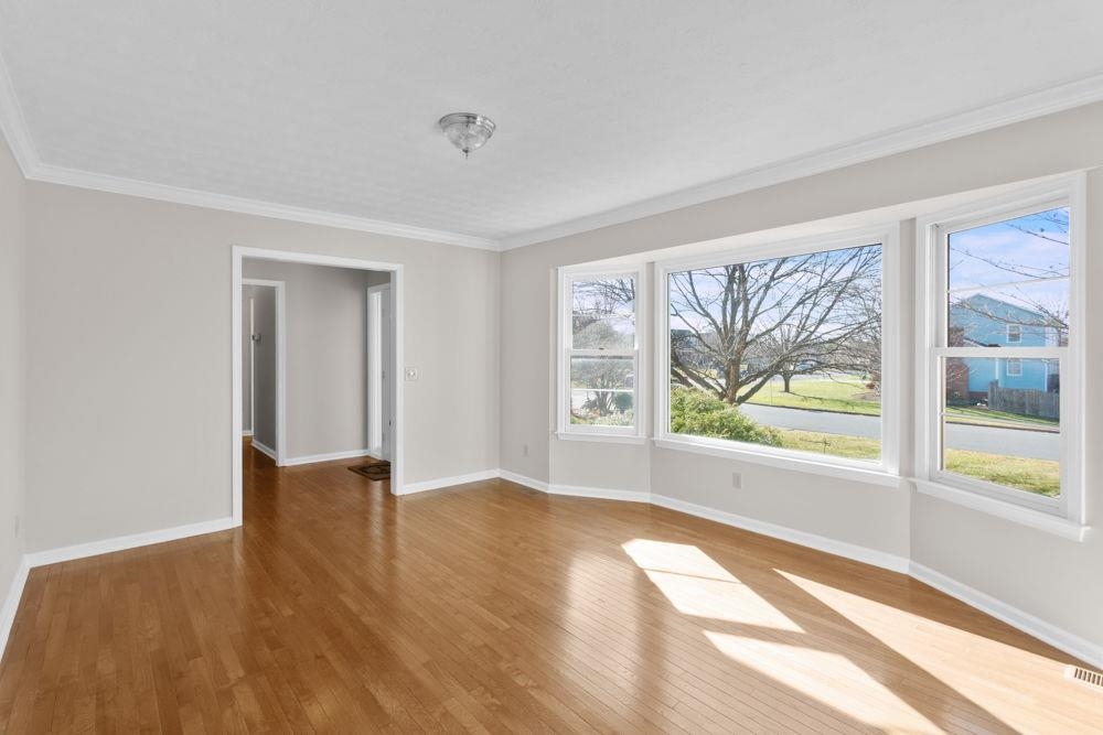 655 GREENWOOD ST, ROCKINGHAM, Virginia 22801, 3 Bedrooms Bedrooms, ,2 BathroomsBathrooms,Residential,655 GREENWOOD ST,671498 MLS # 671498