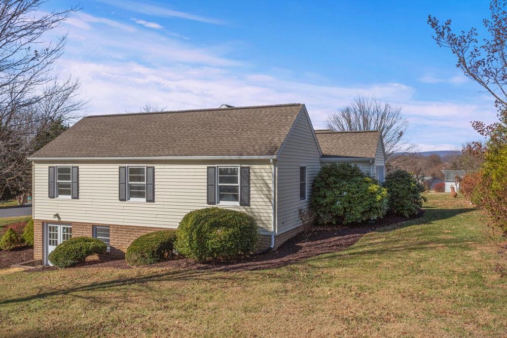 655 GREENWOOD ST, ROCKINGHAM, Virginia 22801, 3 Bedrooms Bedrooms, ,2 BathroomsBathrooms,Residential,655 GREENWOOD ST,671498 MLS # 671498