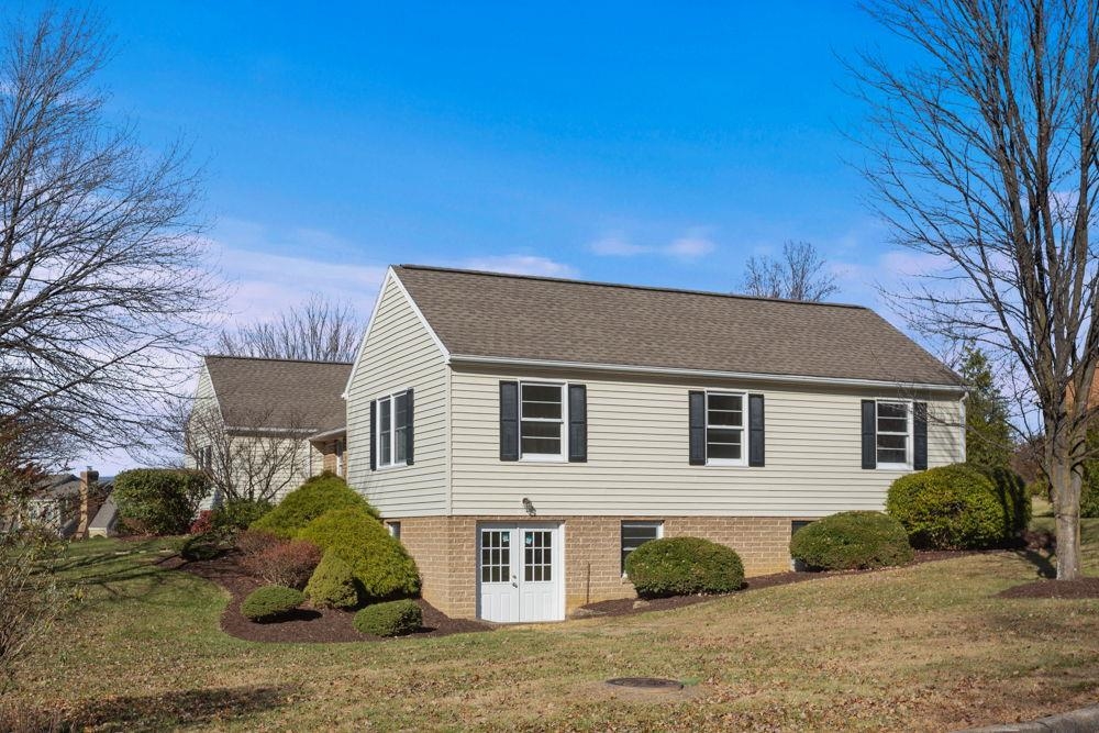 655 GREENWOOD ST, ROCKINGHAM, Virginia 22801, 3 Bedrooms Bedrooms, ,2 BathroomsBathrooms,Residential,655 GREENWOOD ST,671498 MLS # 671498