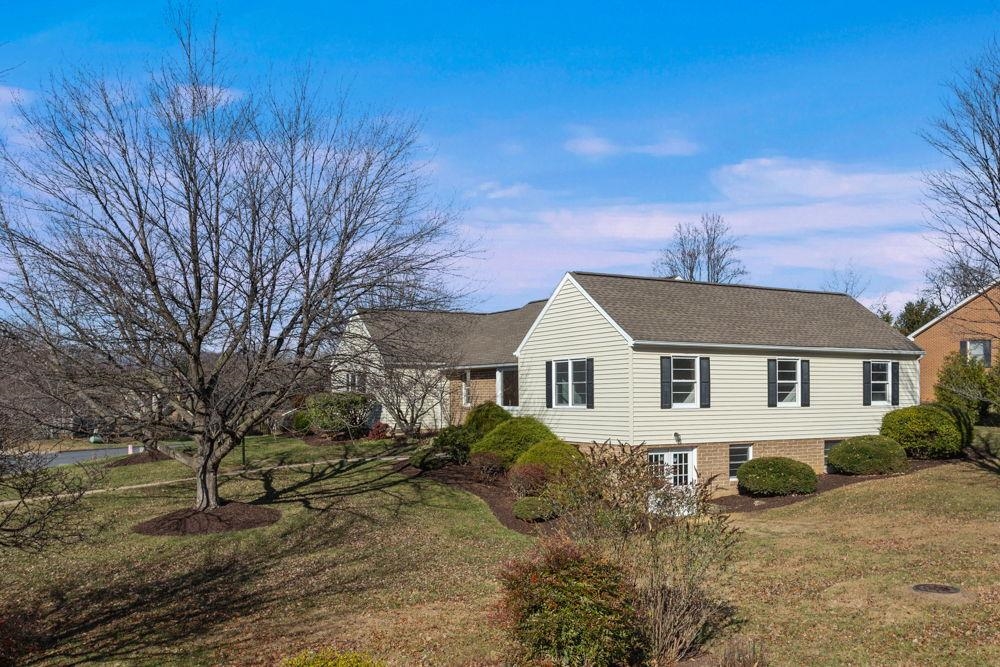 655 GREENWOOD ST, ROCKINGHAM, Virginia 22801, 3 Bedrooms Bedrooms, ,2 BathroomsBathrooms,Residential,655 GREENWOOD ST,671498 MLS # 671498