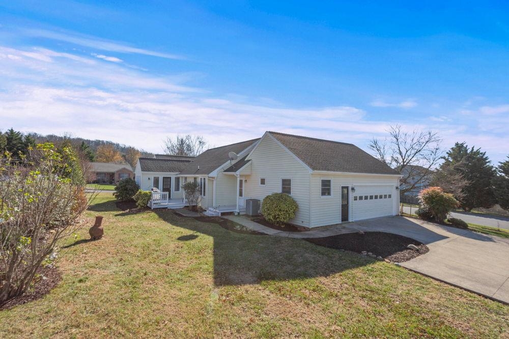 655 GREENWOOD ST, ROCKINGHAM, Virginia 22801, 3 Bedrooms Bedrooms, ,2 BathroomsBathrooms,Residential,655 GREENWOOD ST,671498 MLS # 671498