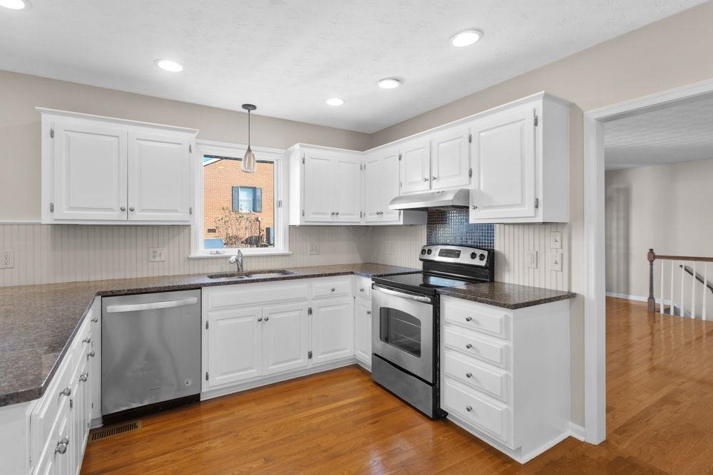 655 GREENWOOD ST, ROCKINGHAM, Virginia 22801, 3 Bedrooms Bedrooms, ,2 BathroomsBathrooms,Residential,655 GREENWOOD ST,671498 MLS # 671498