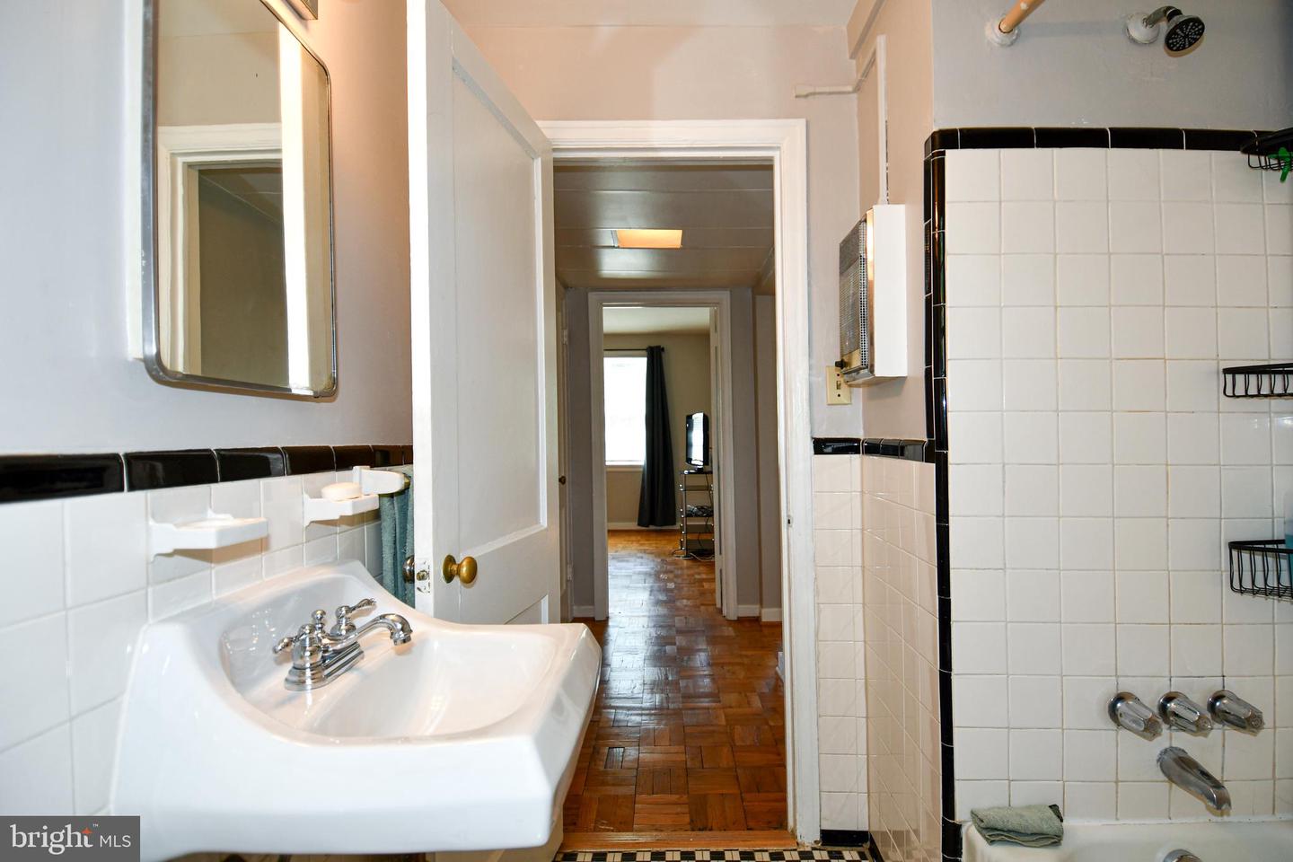 6608 POTOMAC AVE #B2, ALEXANDRIA, Virginia 22307, 2 Bedrooms Bedrooms, ,1 BathroomBathrooms,Residential,For sale,6608 POTOMAC AVE #B2,VAFX2264508 MLS # VAFX2264508