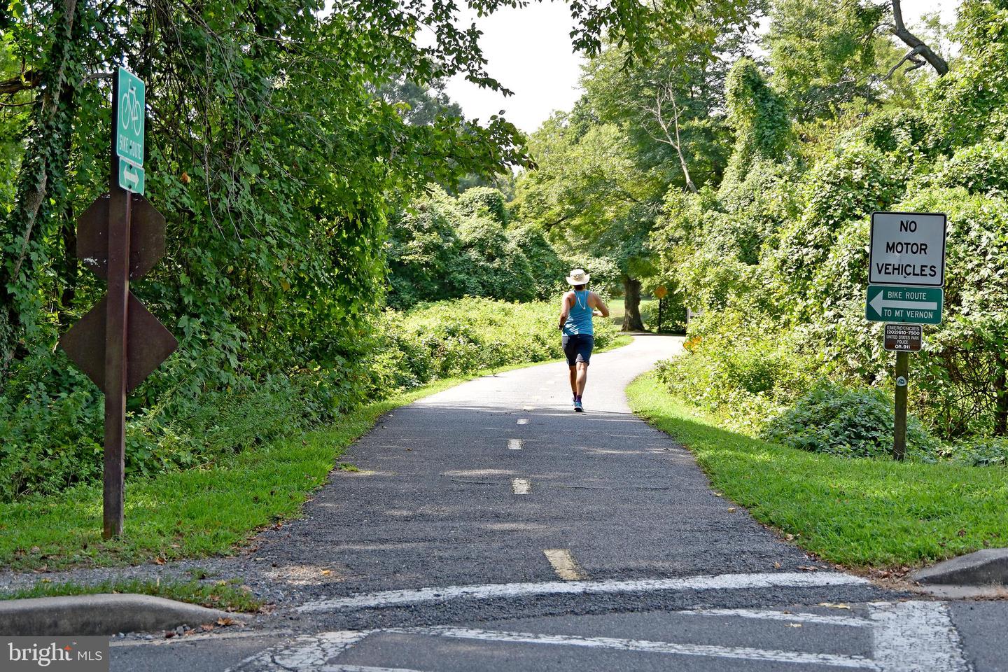 6608 POTOMAC AVE #B2, ALEXANDRIA, Virginia 22307, 2 Bedrooms Bedrooms, ,1 BathroomBathrooms,Residential,For sale,6608 POTOMAC AVE #B2,VAFX2264508 MLS # VAFX2264508