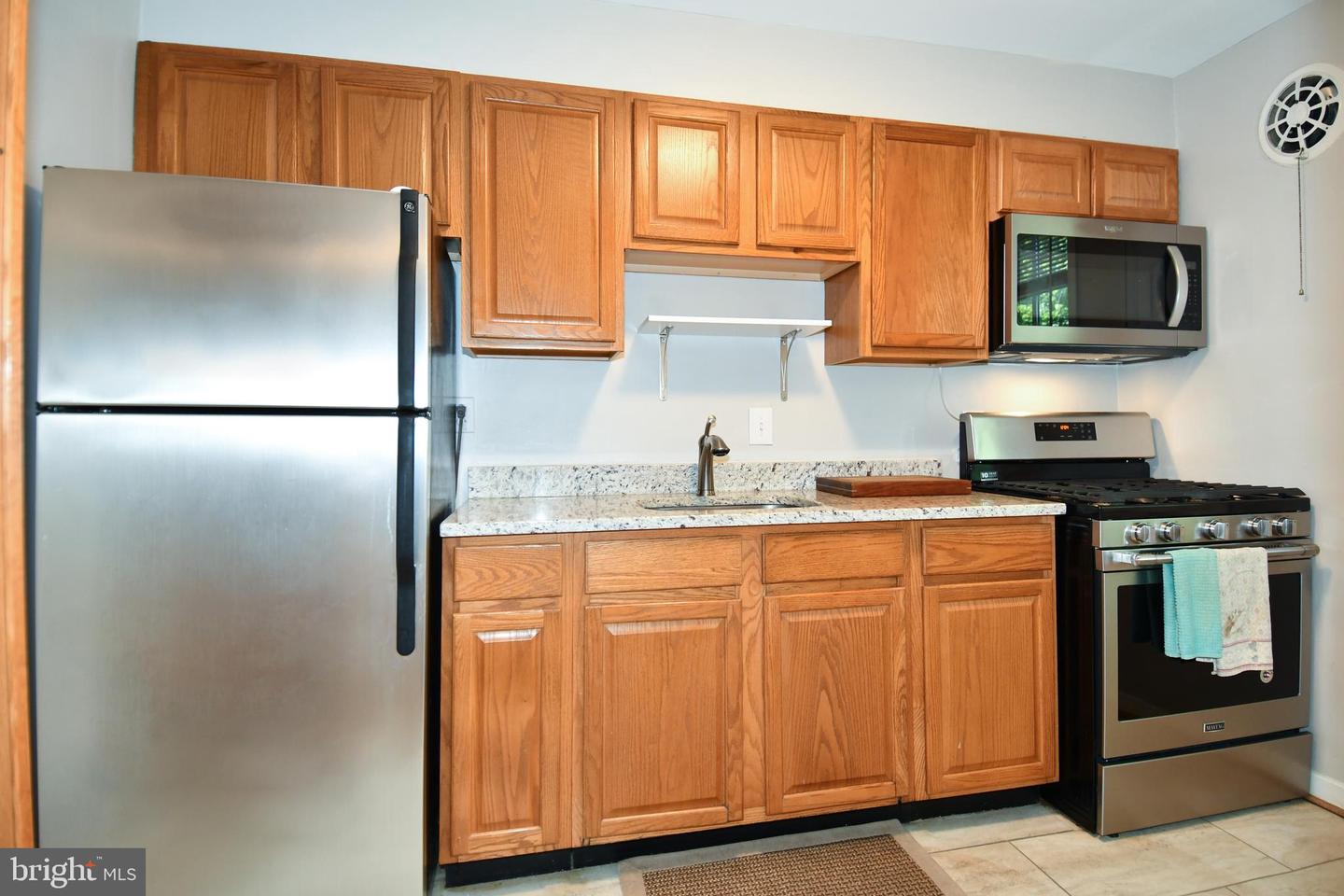 6608 POTOMAC AVE #B2, ALEXANDRIA, Virginia 22307, 2 Bedrooms Bedrooms, ,1 BathroomBathrooms,Residential,For sale,6608 POTOMAC AVE #B2,VAFX2264508 MLS # VAFX2264508