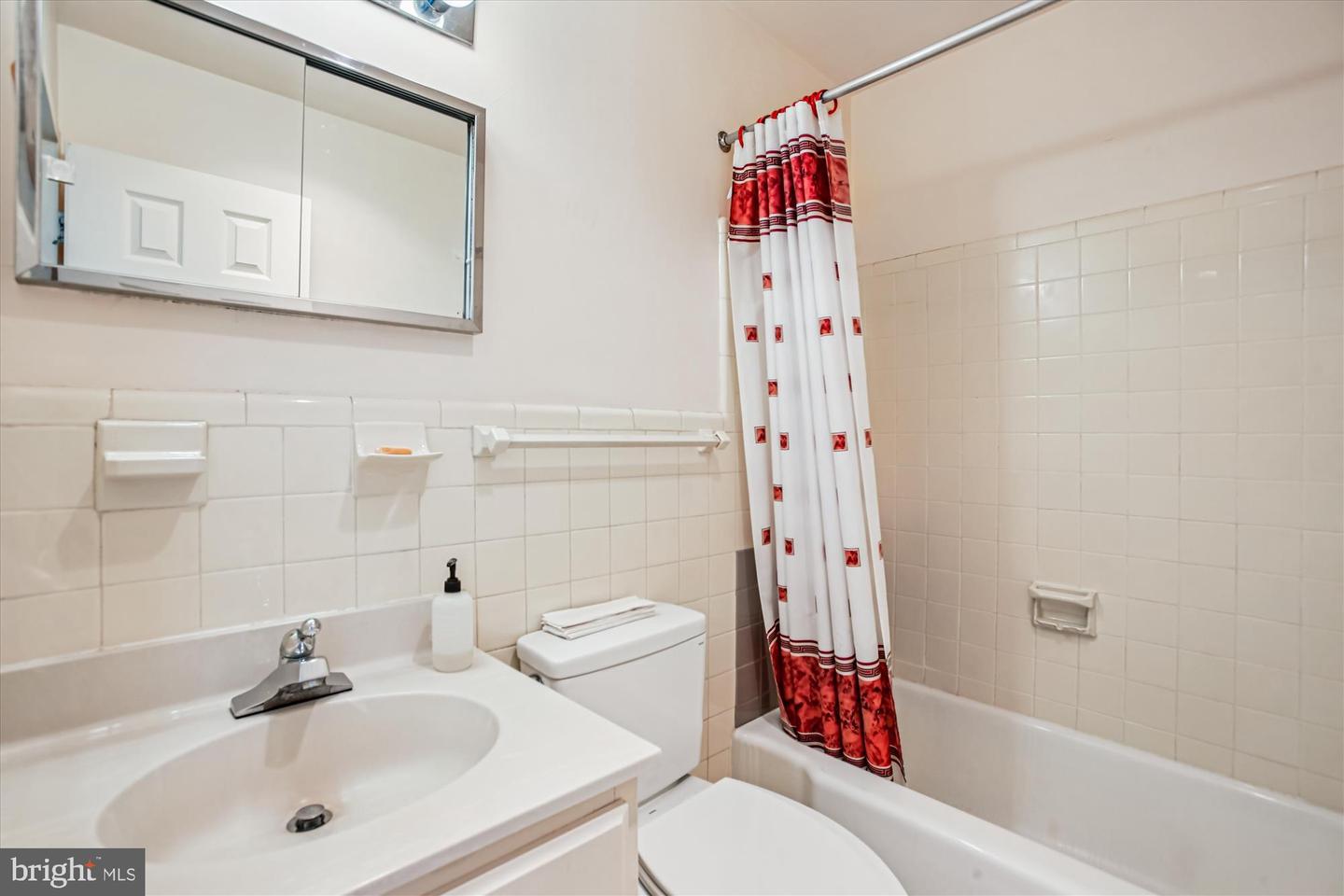 6621 WAKEFIELD DR #910, ALEXANDRIA, Virginia 22307, 1 Bedroom Bedrooms, ,1 BathroomBathrooms,Residential,For sale,6621 WAKEFIELD DR #910,VAFX2264882 MLS # VAFX2264882