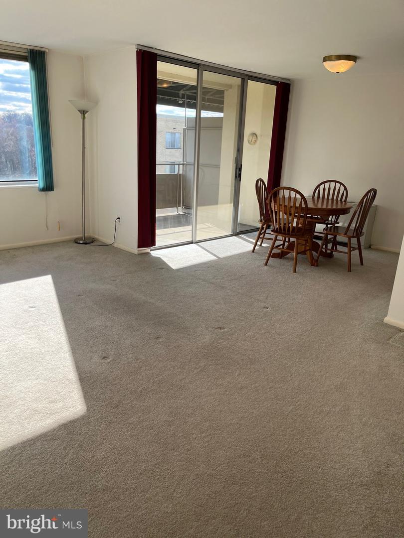 6621 WAKEFIELD DR #910, ALEXANDRIA, Virginia 22307, 1 Bedroom Bedrooms, ,1 BathroomBathrooms,Residential,For sale,6621 WAKEFIELD DR #910,VAFX2264882 MLS # VAFX2264882