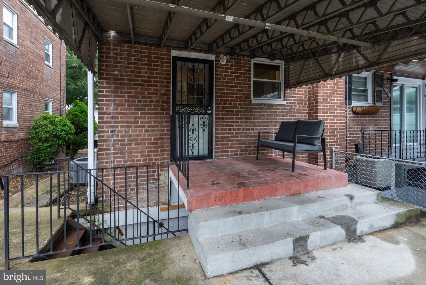 518 RIGGS RD NE, WASHINGTON, District Of Columbia 20011, 3 Bedrooms Bedrooms, ,1 BathroomBathrooms,Residential,For sale,518 RIGGS RD NE,DCDC2221646 MLS # DCDC2221646