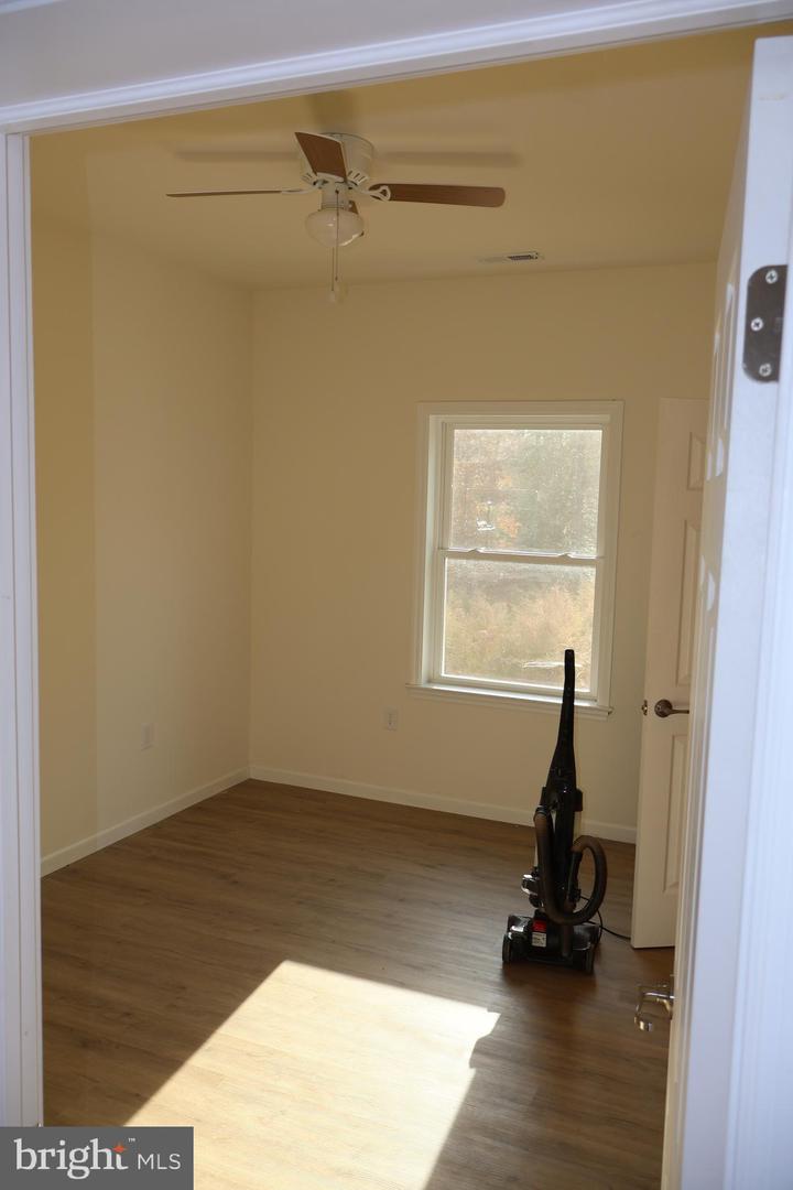 CHARLES CITY, Virginia 23030, 3 Bedrooms Bedrooms, 5 Rooms Rooms,2 BathroomsBathrooms,Residential,For sale,VACS2000058 MLS # VACS2000058