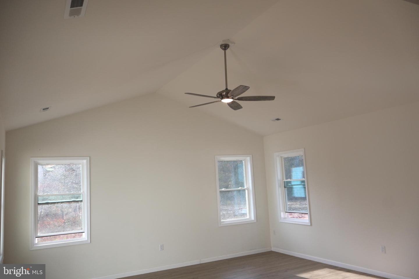 CHARLES CITY, Virginia 23030, 3 Bedrooms Bedrooms, 5 Rooms Rooms,2 BathroomsBathrooms,Residential,For sale,VACS2000058 MLS # VACS2000058