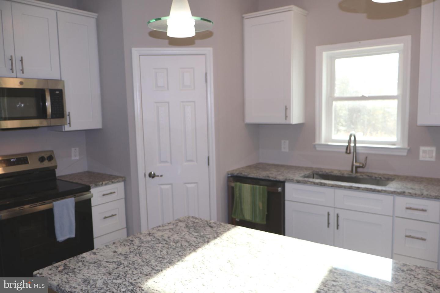 CHARLES CITY, Virginia 23030, 3 Bedrooms Bedrooms, 5 Rooms Rooms,2 BathroomsBathrooms,Residential,For sale,VACS2000058 MLS # VACS2000058