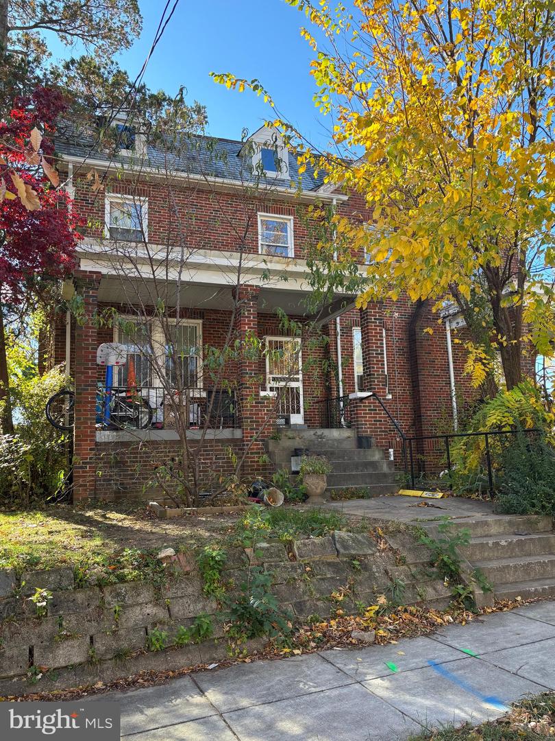 620 NICHOLSON ST NW, WASHINGTON, District Of Columbia 20011, 5 Bedrooms Bedrooms, ,3 BathroomsBathrooms,Residential,For sale,620 NICHOLSON ST NW,DCDC2230730 MLS # DCDC2230730