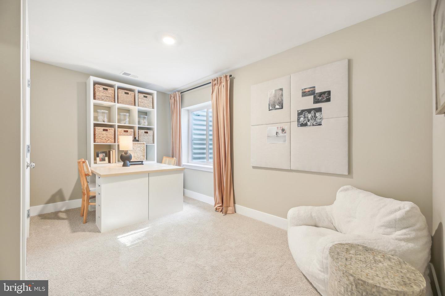 117 MASCOUTEN ST, WINCHESTER, Virginia 22602, 6 Bedrooms Bedrooms, ,4 BathroomsBathrooms,Residential,For sale,117 MASCOUTEN ST,VAFV2037950 MLS # VAFV2037950