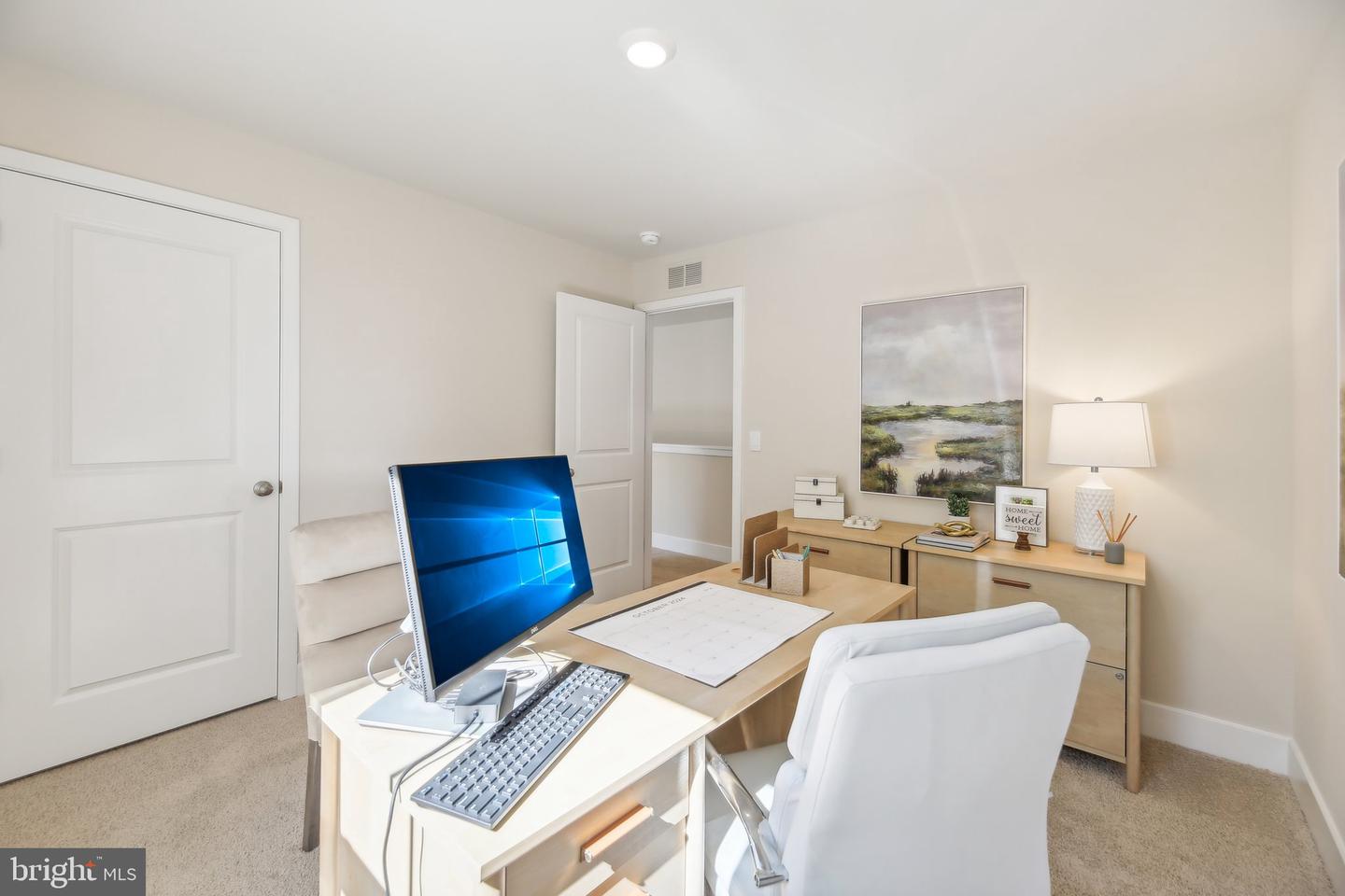 117 MASCOUTEN ST, WINCHESTER, Virginia 22602, 6 Bedrooms Bedrooms, ,4 BathroomsBathrooms,Residential,For sale,117 MASCOUTEN ST,VAFV2037950 MLS # VAFV2037950