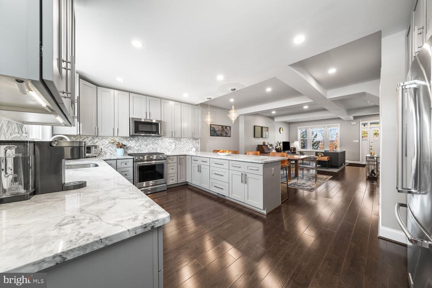 4529 NEW HAMPSHIRE AVE NW, WASHINGTON, District Of Columbia 20011, 4 Bedrooms Bedrooms, ,3 BathroomsBathrooms,Residential,For sale,4529 NEW HAMPSHIRE AVE NW,DCDC2231194 MLS # DCDC2231194