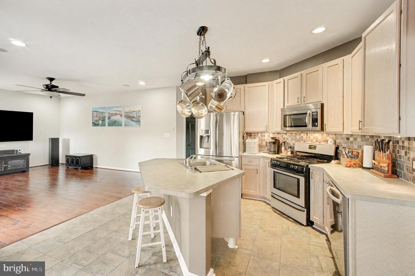 93 RINGGOLD RD, FREDERICKSBURG, Virginia 22405, 3 Bedrooms Bedrooms, ,2 BathroomsBathrooms,Residential,For sale,93 RINGGOLD RD,VAST2044182 MLS # VAST2044182