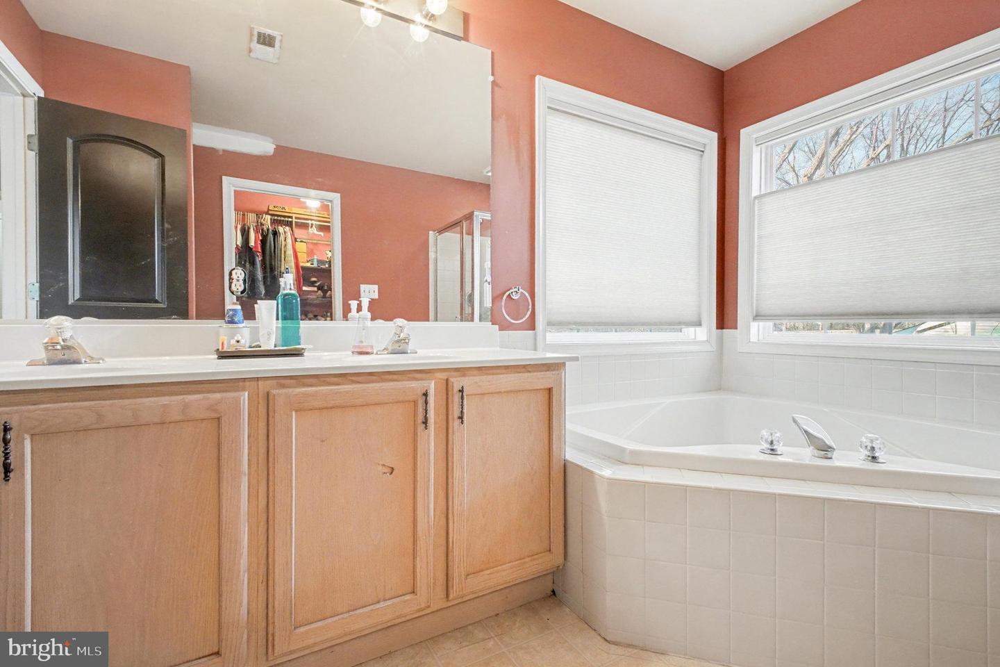 93 RINGGOLD RD, FREDERICKSBURG, Virginia 22405, 3 Bedrooms Bedrooms, ,2 BathroomsBathrooms,Residential,For sale,93 RINGGOLD RD,VAST2044182 MLS # VAST2044182