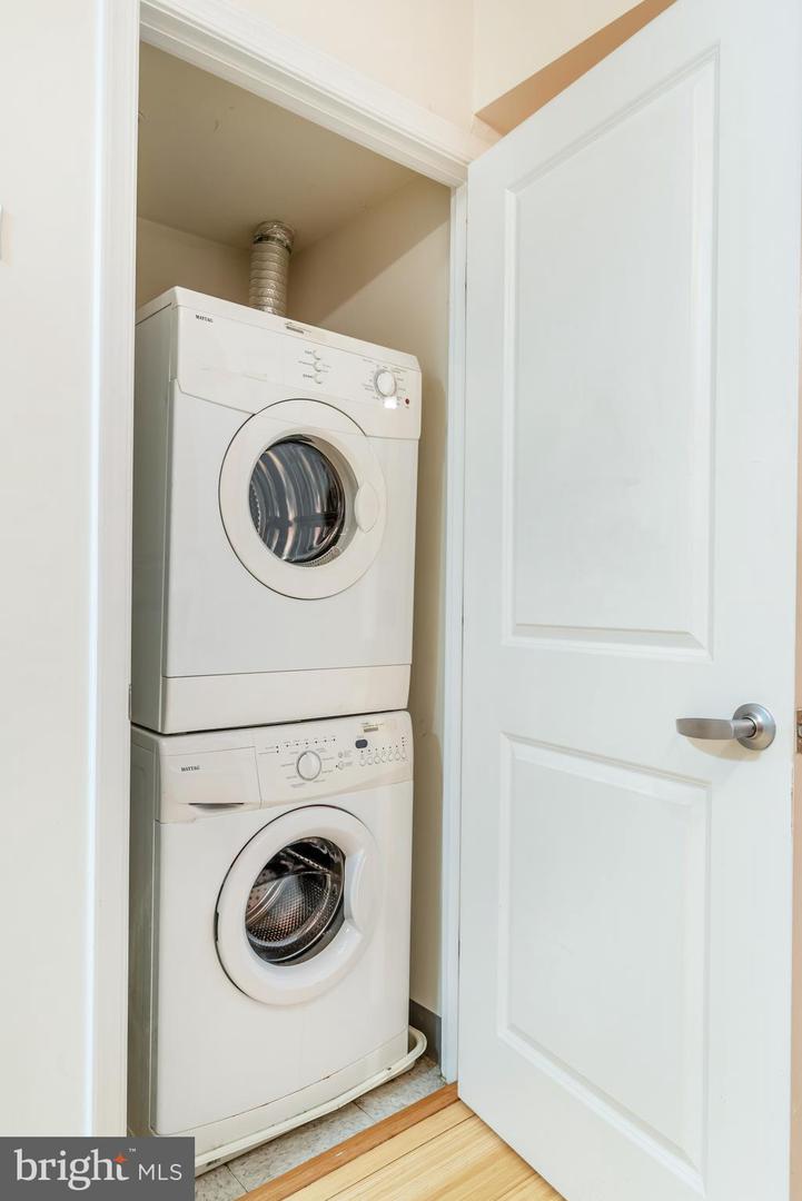 915 E ST NW #103, WASHINGTON, District Of Columbia 20004, ,1 BathroomBathrooms,Residential,For sale,915 E ST NW #103,DCDC2231548 MLS # DCDC2231548