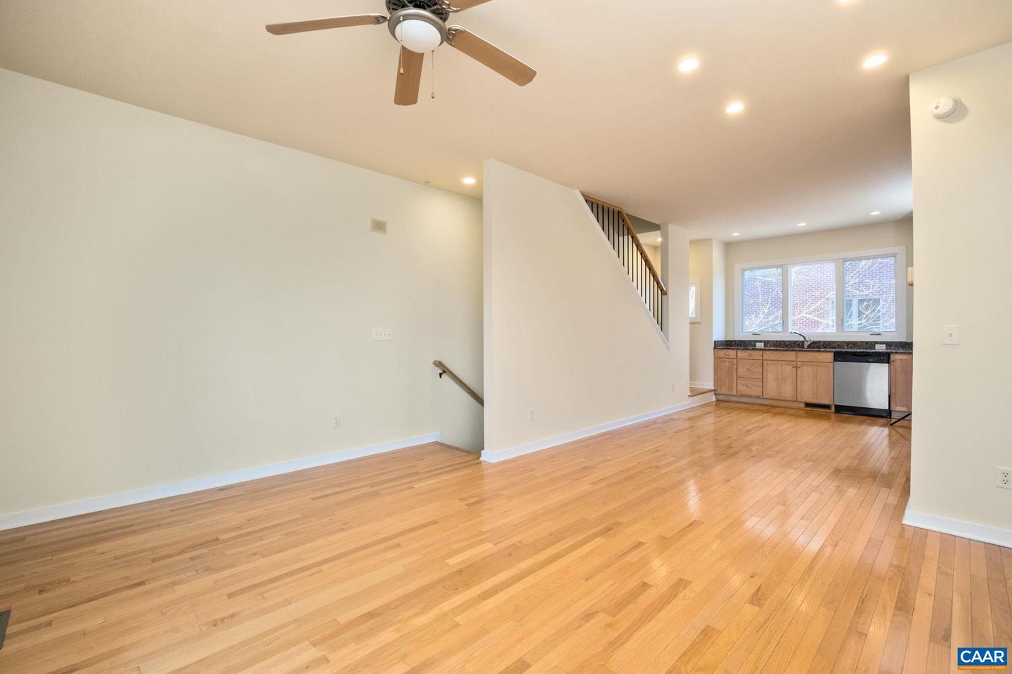 1013 LINDEN AVE #H, CHARLOTTESVILLE, Virginia 22902, 3 Bedrooms Bedrooms, ,2 BathroomsBathrooms,Residential,For sale,1013 LINDEN AVE #H,671365 MLS # 671365