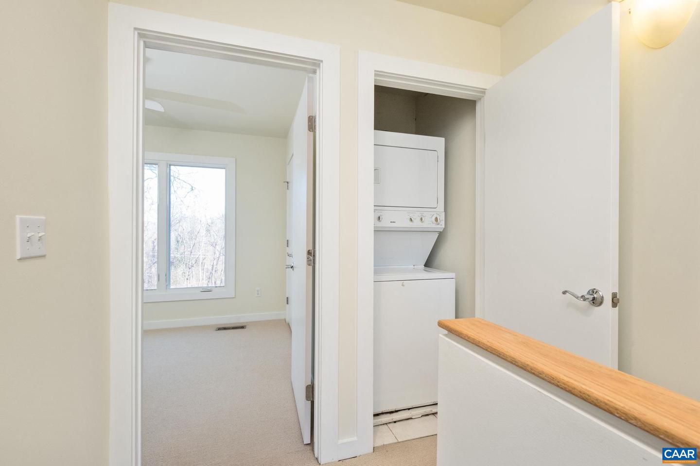 1013 LINDEN AVE #H, CHARLOTTESVILLE, Virginia 22902, 3 Bedrooms Bedrooms, ,2 BathroomsBathrooms,Residential,For sale,1013 LINDEN AVE #H,671365 MLS # 671365