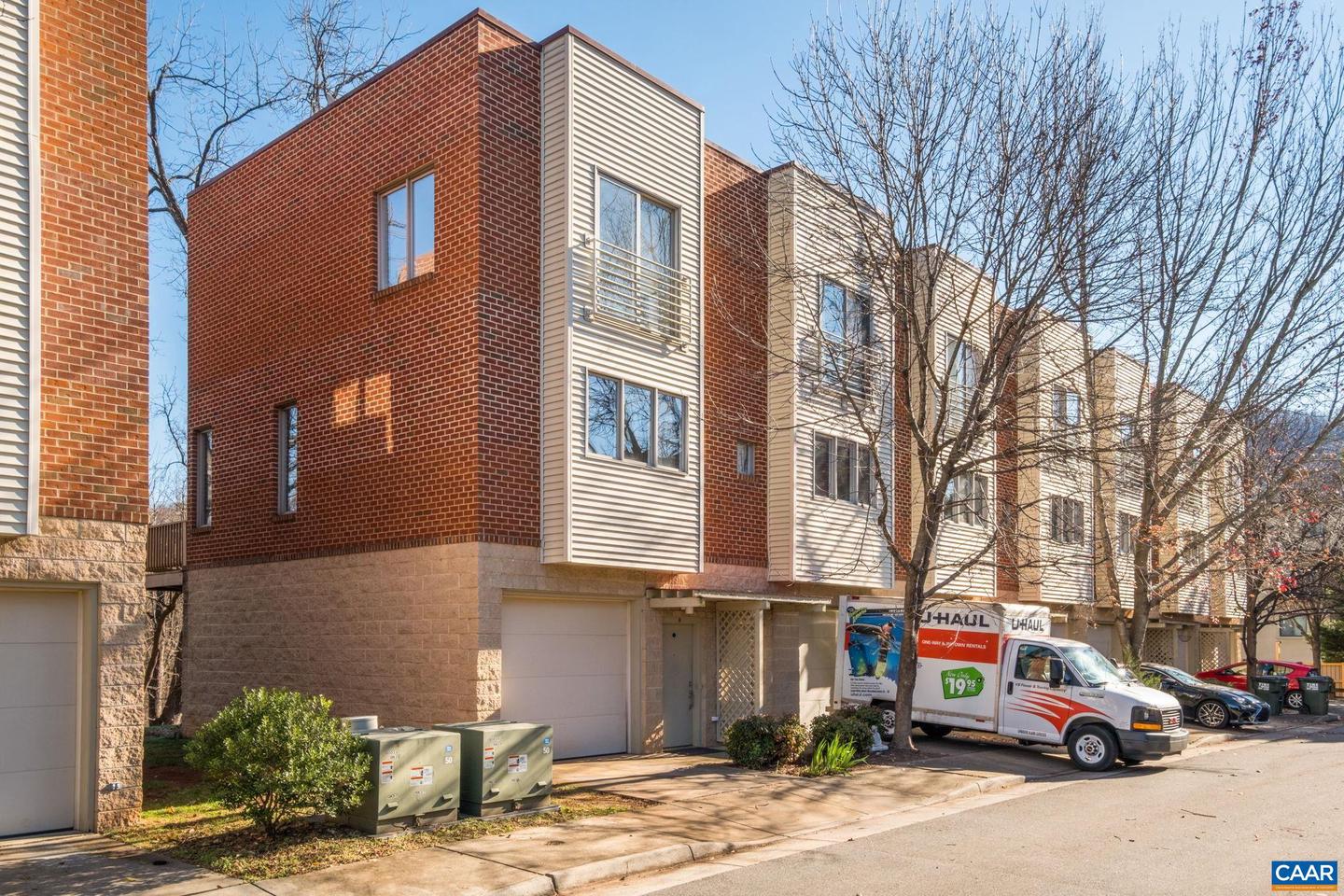 1013 LINDEN AVE #H, CHARLOTTESVILLE, Virginia 22902, 3 Bedrooms Bedrooms, ,2 BathroomsBathrooms,Residential,For sale,1013 LINDEN AVE #H,671365 MLS # 671365