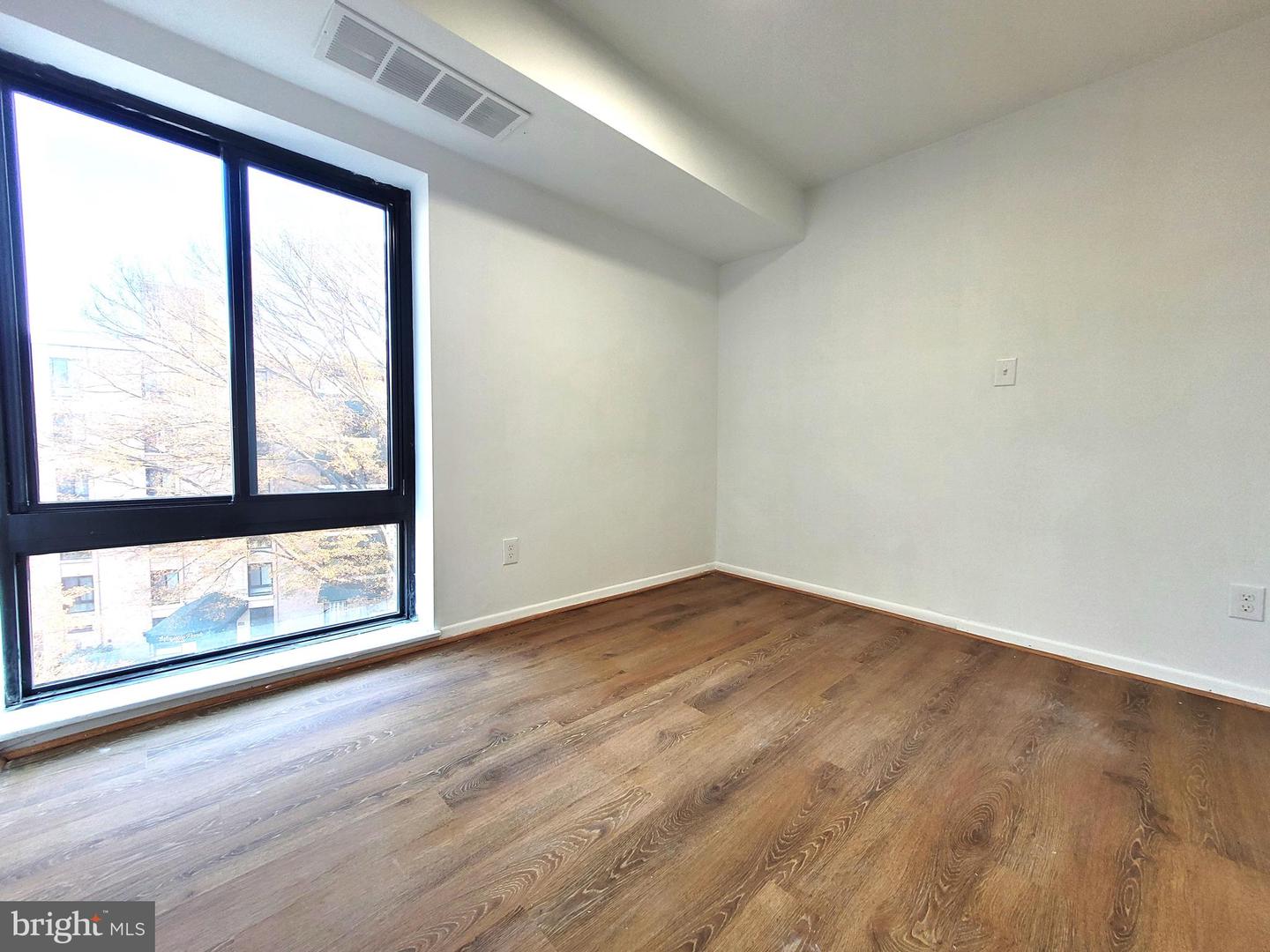 6147 LEESBURG PIKE #506, FALLS CHURCH, Virginia 22041, 2 Bedrooms Bedrooms, ,1 BathroomBathrooms,Residential,For sale,6147 LEESBURG PIKE #506,VAFX2280184 MLS # VAFX2280184