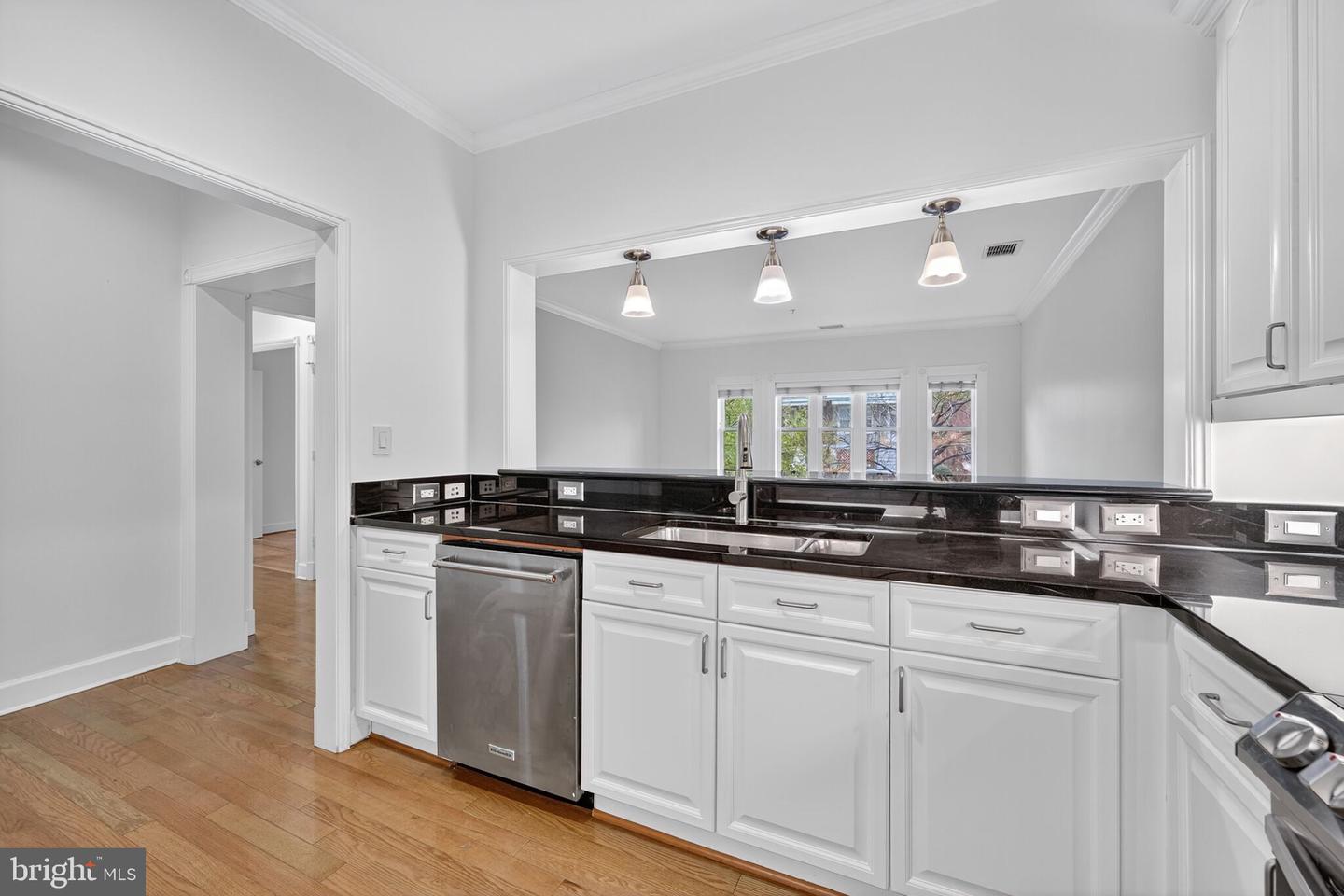 401 13TH ST NE #203, WASHINGTON, District Of Columbia 20002, 1 Bedroom Bedrooms, ,1 BathroomBathrooms,Residential,For sale,401 13TH ST NE #203,DCDC2232800 MLS # DCDC2232800