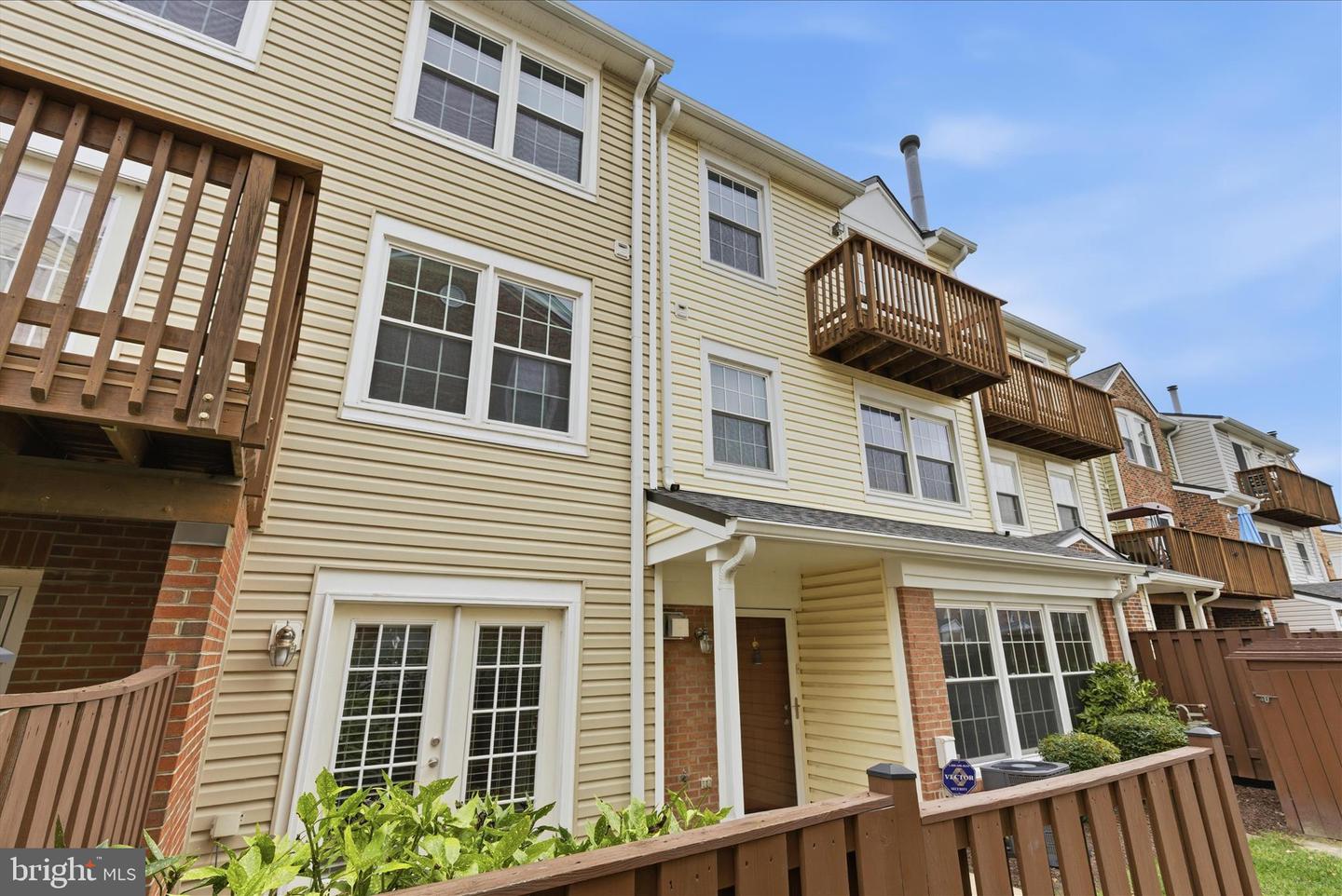 4167 CHURCHMAN WAY, WOODBRIDGE, Virginia 22192, 3 Bedrooms Bedrooms, ,2 BathroomsBathrooms,Residential,For sale,4167 CHURCHMAN WAY,VAPW2108204 MLS # VAPW2108204 4167 CHURCHMAN WAY, WOODBRIDGE, Virginia 22192, 3 Bedrooms Bedrooms, ,2 BathroomsBathrooms,Residential,For sale,4167 CHURCHMAN WAY,VAPW2108204 MLS # VAPW2108204