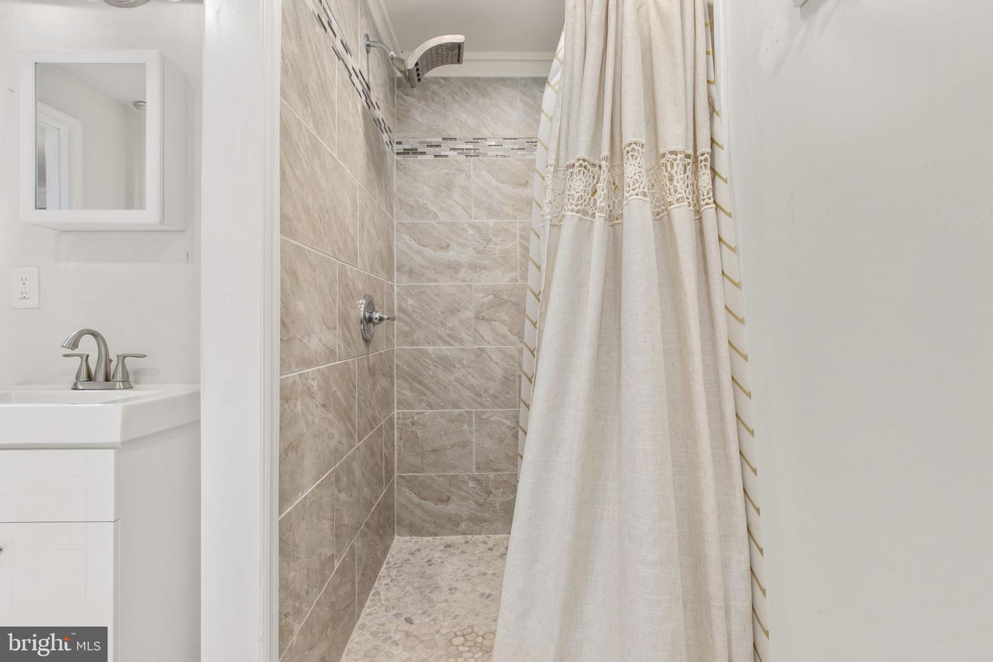 7312 SUGAR HOLLOW RD, ORANGE, Virginia 22960, 4 Bedrooms Bedrooms, ,3 BathroomsBathrooms,Residential,For sale,7312 SUGAR HOLLOW RD,VASP2037792 MLS # VASP2037792