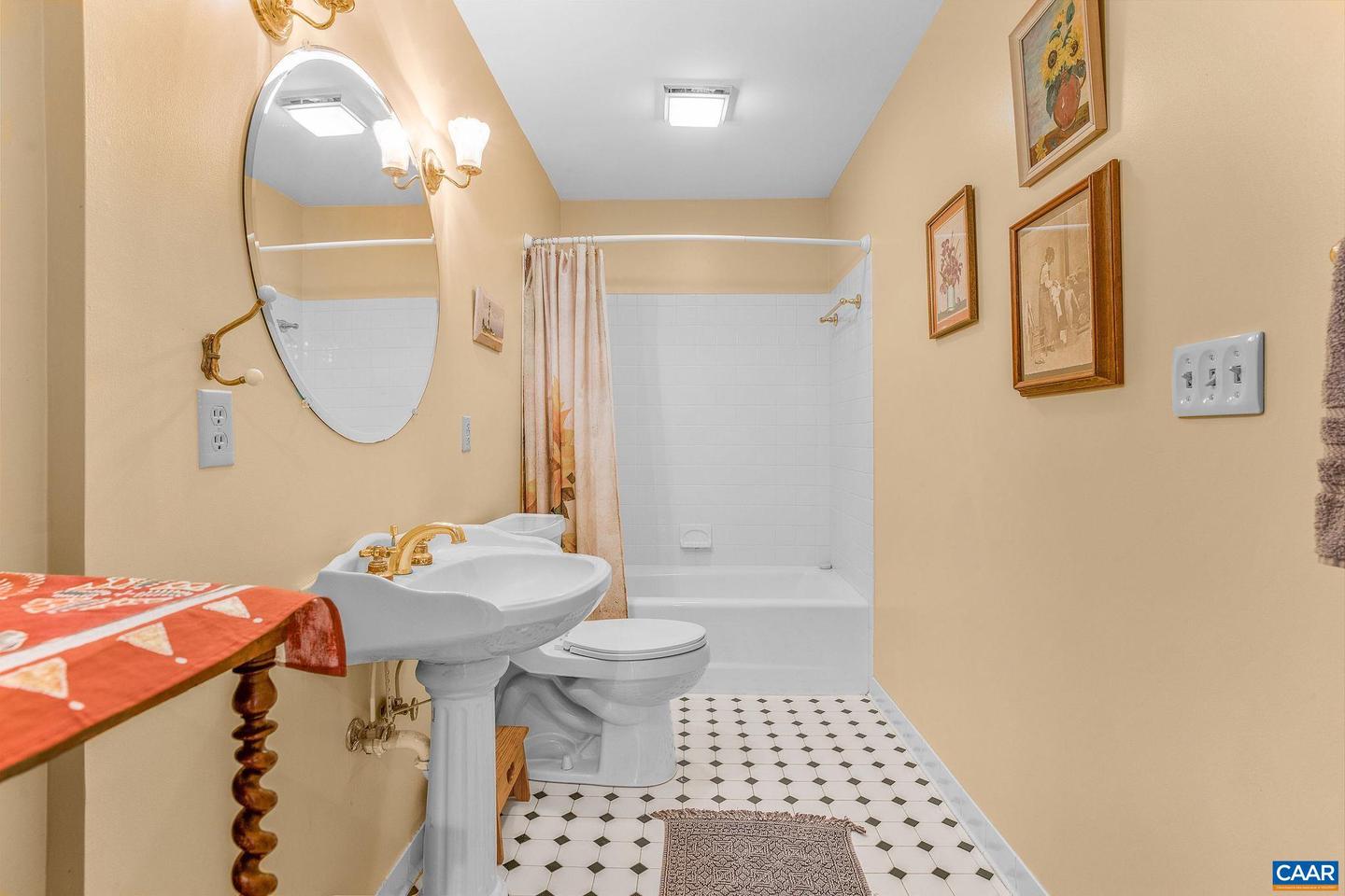 987 RODES FARM DR, NELLYSFORD, Virginia 22958, 4 Bedrooms Bedrooms, ,3 BathroomsBathrooms,Residential,For sale,987 RODES FARM DR,671427 MLS # 671427