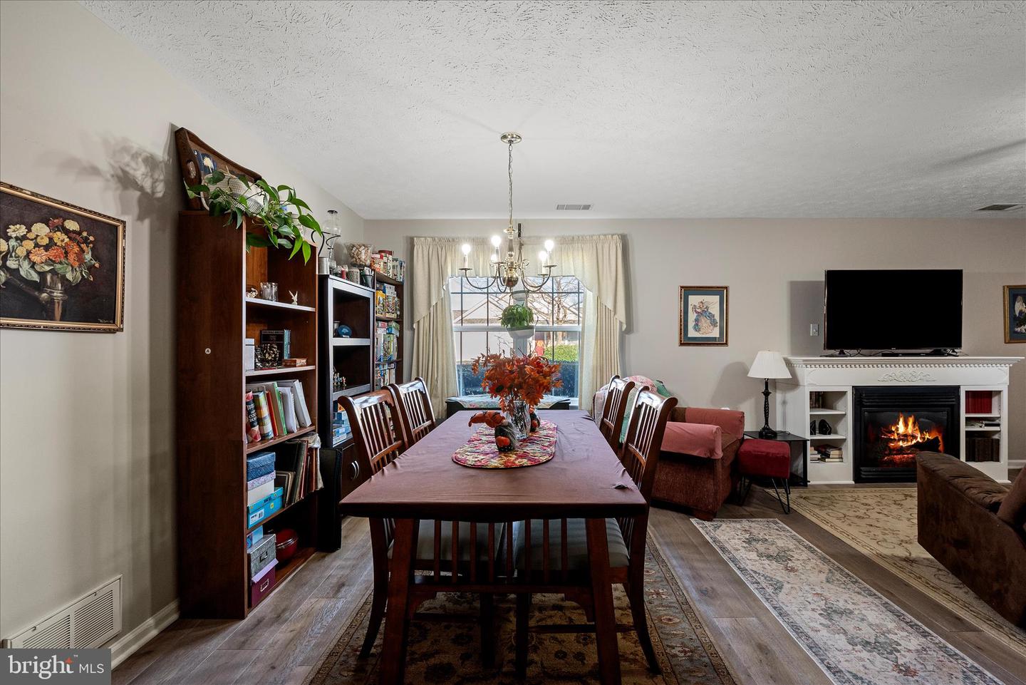 203 CRESTWOOD LN, WINCHESTER, Virginia 22602, 2 Bedrooms Bedrooms, ,2 BathroomsBathrooms,Residential,For sale,203 CRESTWOOD LN,VAFV2038228 MLS # VAFV2038228 203 CRESTWOOD LN, WINCHESTER, Virginia 22602, 2 Bedrooms Bedrooms, ,2 BathroomsBathrooms,Residential,For sale,203 CRESTWOOD LN,VAFV2038228 MLS # VAFV2038228