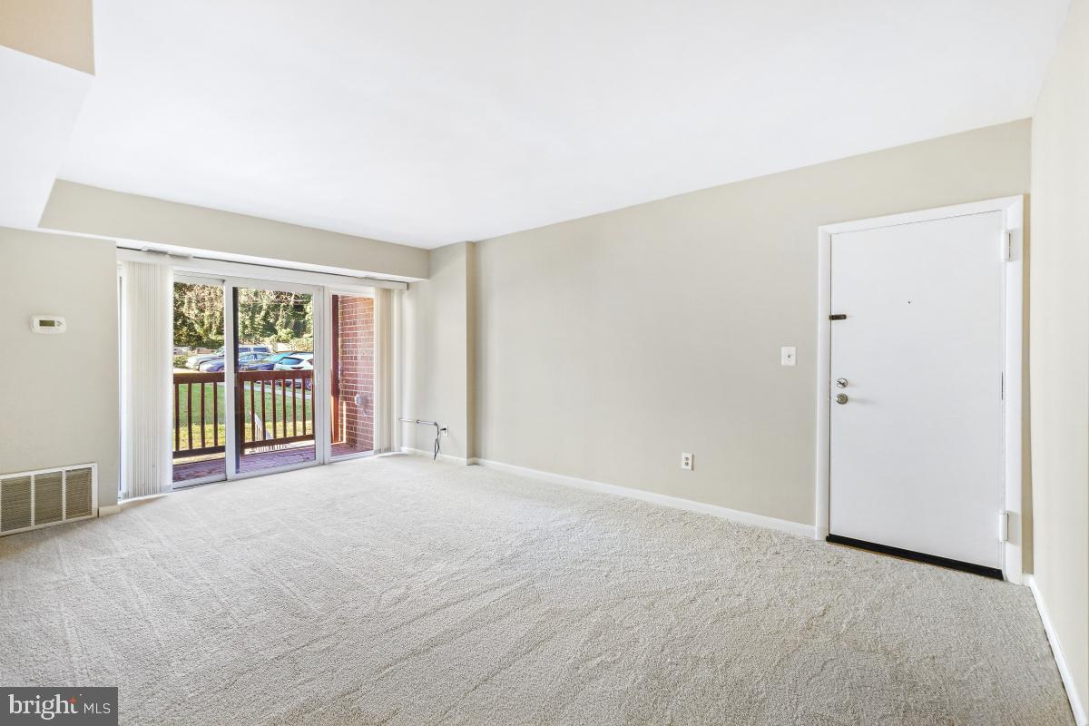 53 SKYHILL RD #204, ALEXANDRIA, Virginia 22314, 3 Bedrooms Bedrooms, ,2 BathroomsBathrooms,Residential,For sale,53 SKYHILL RD #204,VAAX2052084 MLS # VAAX2052084 53 SKYHILL RD #204, ALEXANDRIA, Virginia 22314, 3 Bedrooms Bedrooms, ,2 BathroomsBathrooms,Residential,For sale,53 SKYHILL RD #204,VAAX2052084 MLS # VAAX2052084