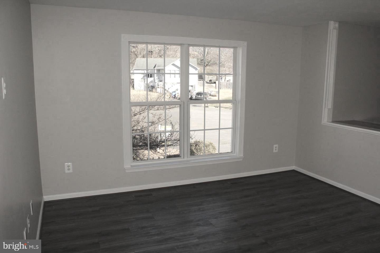 10402 SKINNER HILL DR, FREDERICKSBURG, Virginia 22408, 5 Bedrooms Bedrooms, ,3 BathroomsBathrooms,Residential,For sale,10402 SKINNER HILL DR,VASP2037856 MLS # VASP2037856