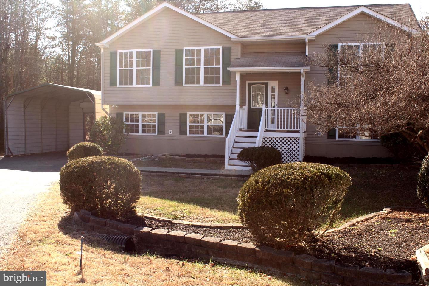 10402 SKINNER HILL DR, FREDERICKSBURG, Virginia 22408, 5 Bedrooms Bedrooms, ,3 BathroomsBathrooms,Residential,For sale,10402 SKINNER HILL DR,VASP2037856 MLS # VASP2037856