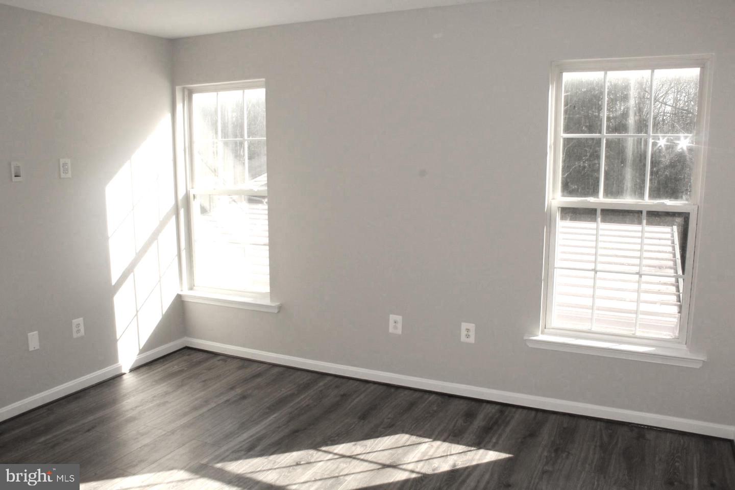 10402 SKINNER HILL DR, FREDERICKSBURG, Virginia 22408, 5 Bedrooms Bedrooms, ,3 BathroomsBathrooms,Residential,For sale,10402 SKINNER HILL DR,VASP2037856 MLS # VASP2037856