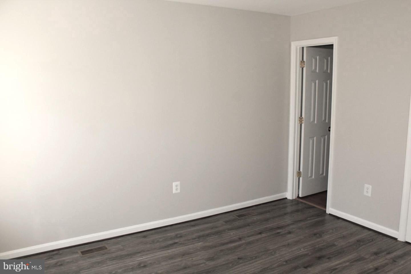 10402 SKINNER HILL DR, FREDERICKSBURG, Virginia 22408, 5 Bedrooms Bedrooms, ,3 BathroomsBathrooms,Residential,For sale,10402 SKINNER HILL DR,VASP2037856 MLS # VASP2037856