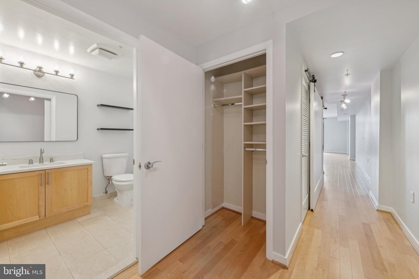 437 NEW YORK AVE NW #422, WASHINGTON, District Of Columbia 20001, 1 Bedroom Bedrooms, ,1 BathroomBathrooms,Residential,For sale,437 NEW YORK AVE NW #422,DCDC2233236 MLS # DCDC2233236 437 NEW YORK AVE NW #422, WASHINGTON, District Of Columbia 20001, 1 Bedroom Bedrooms, ,1 BathroomBathrooms,Residential,For sale,437 NEW YORK AVE NW #422,DCDC2233236 MLS # DCDC2233236