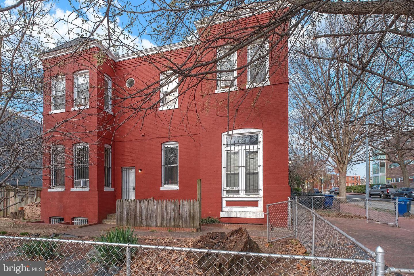 300 P ST NW, WASHINGTON, District Of Columbia 20001, 3 Bedrooms Bedrooms, 11 Rooms Rooms,2 BathroomsBathrooms,Residential,For sale,300 P ST NW,DCDC2233238 MLS # DCDC2233238